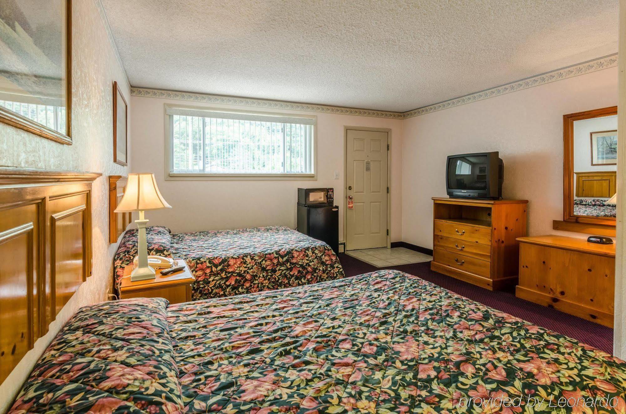 بون، كارولاينا الشمالية Highland Hills Motel & Cabins المظهر الخارجي الصورة